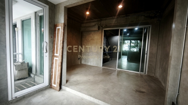 For Rent: 4-Storey Home Office in Soi Sahakarnpramun (Pracha Uthit - Ratchada) | 5 Rooms, High Ceilings, Company Reg. No.50-CB-69020